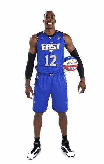 残特奥会举重比赛在东莞石龙开赛，134名运动员参与力量角逐（东莞石龙拉开残特奥会举重赛帷幕，134名选手同台比拼力量）