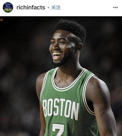 TA：奥赖利成功限制住了萨拉赫，他的防守表现远超多数边后卫（TA：奥赖利成功冻结萨拉赫，防守表现优于大多数边后卫）